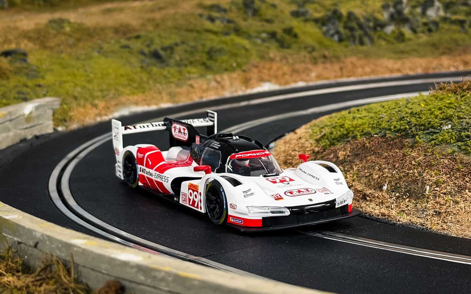 Autíčko GT SCALEXTRIC - Porsche 963 - Proton Competition (1:32)