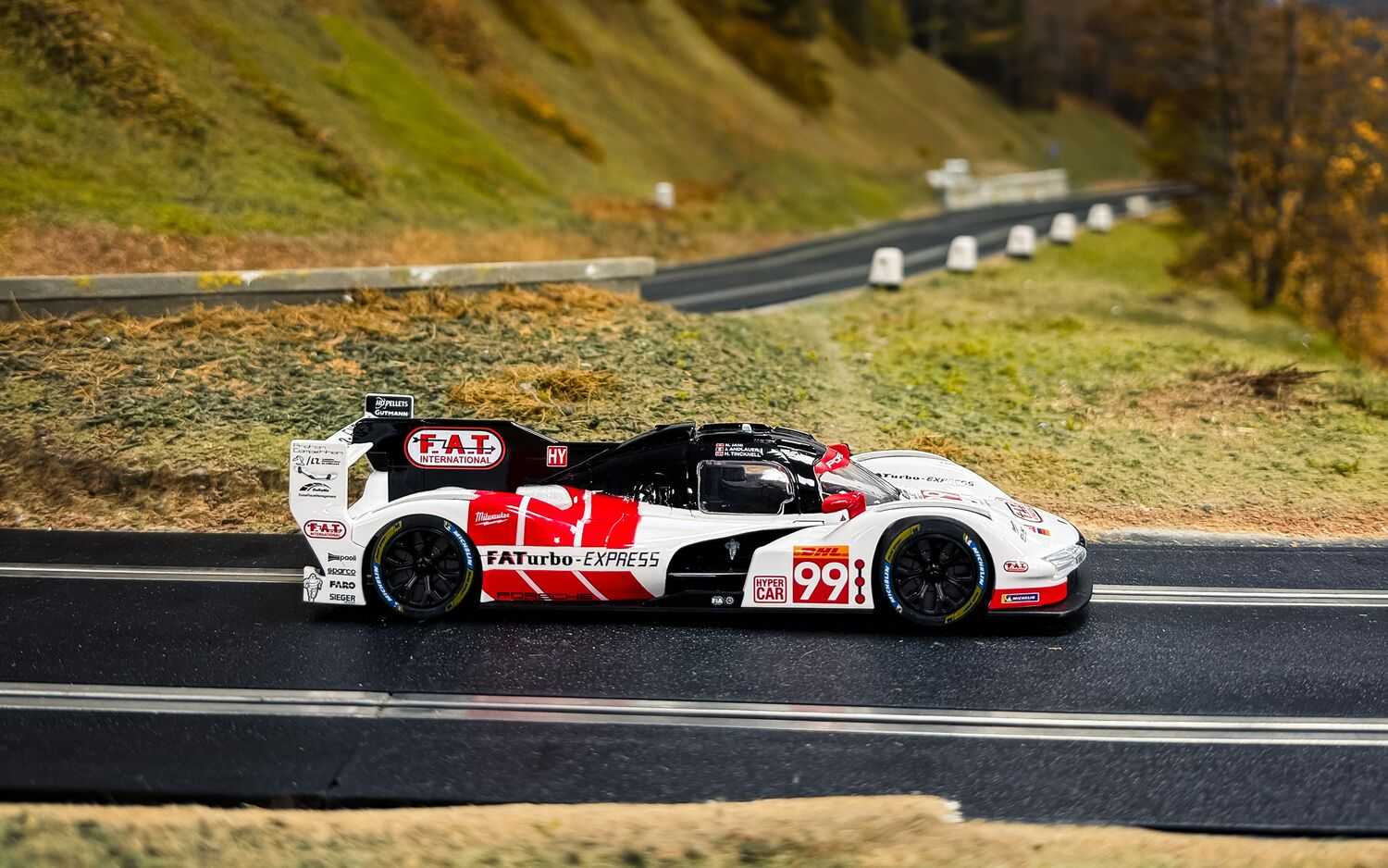 Autíčko GT SCALEXTRIC - Porsche 963 - Proton Competition (1:32)