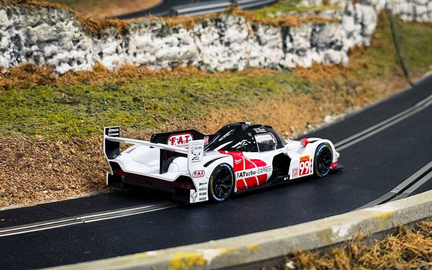 Autíčko GT SCALEXTRIC - Porsche 963 - Proton Competition (1:32)