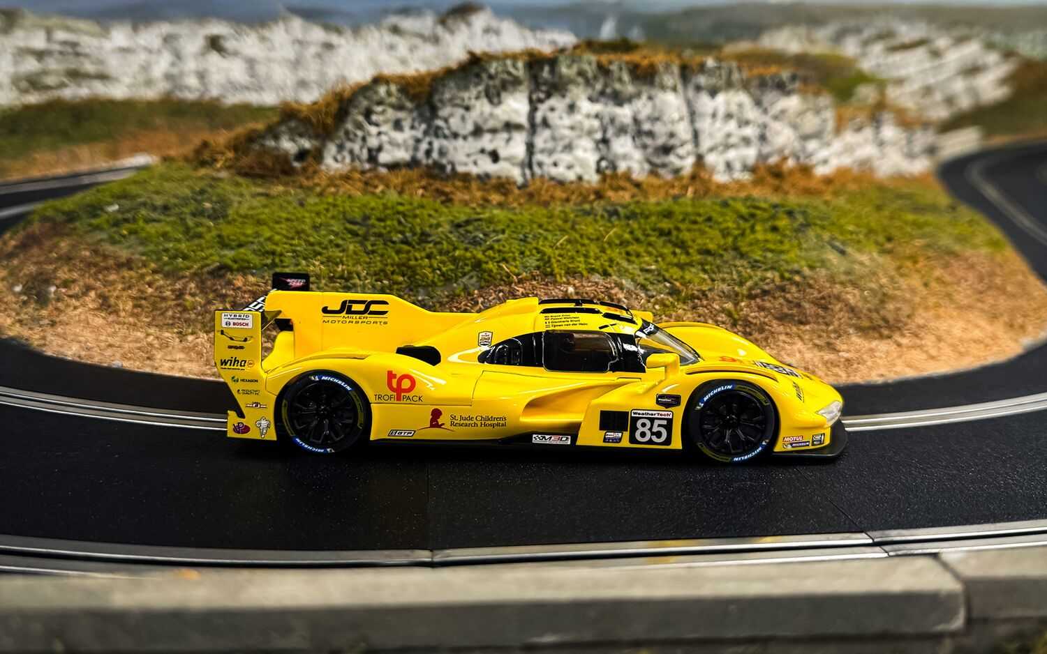 SCALEXTRIC C4653 - Porsche 963 - Daytona 2025 - JDC Miller MotorSports (1:32)