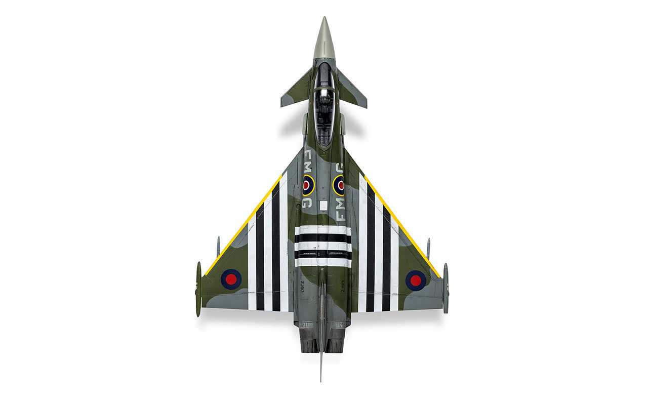 Eurofighter Typhoon FGR.4 (FMOG) + Hawker Typhoon Mk.Ib (Twin Pack) (1:72)