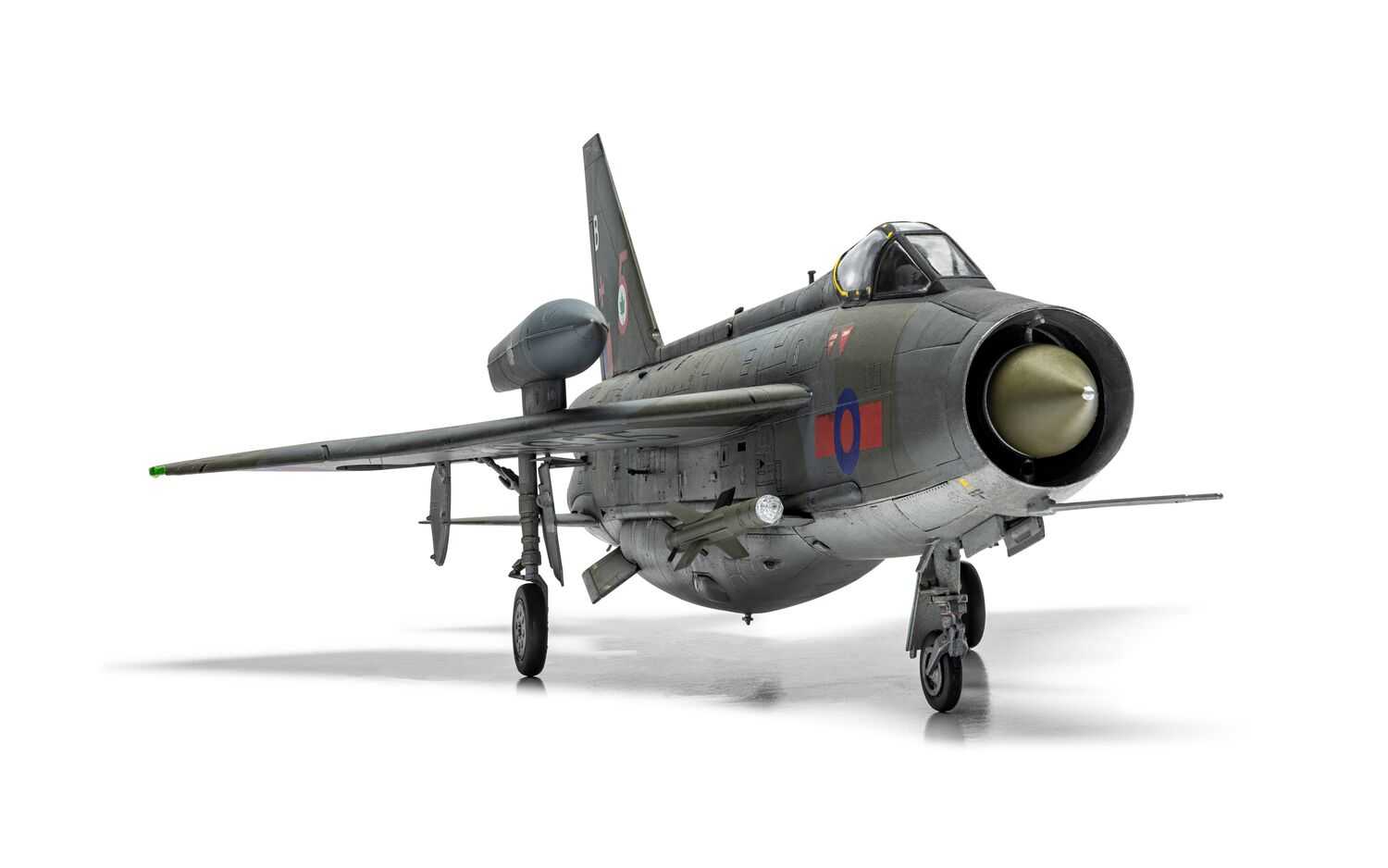 English Electric Lightning F.6 (1:48)