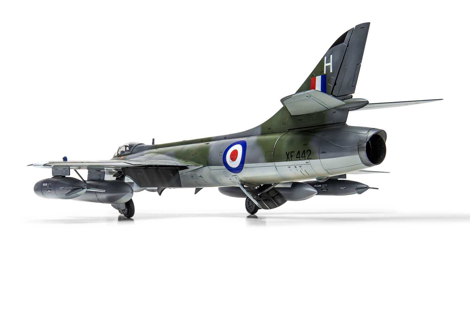 Hawker Hunter FGA.9/FR.10/GA.11 (Airfix 1:48)