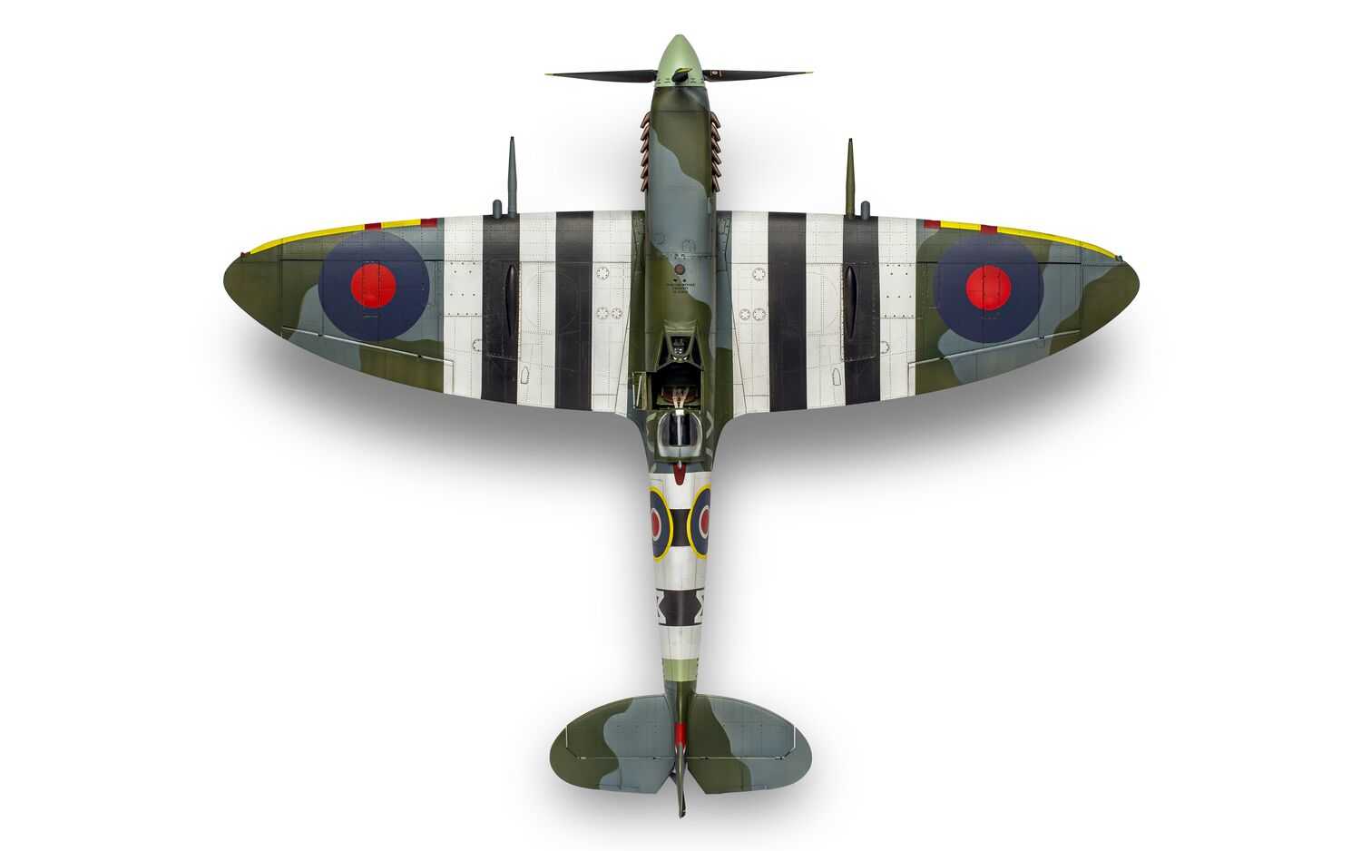 Supermarine Spitfire Mk.IXc - Flying Dray (1:24)