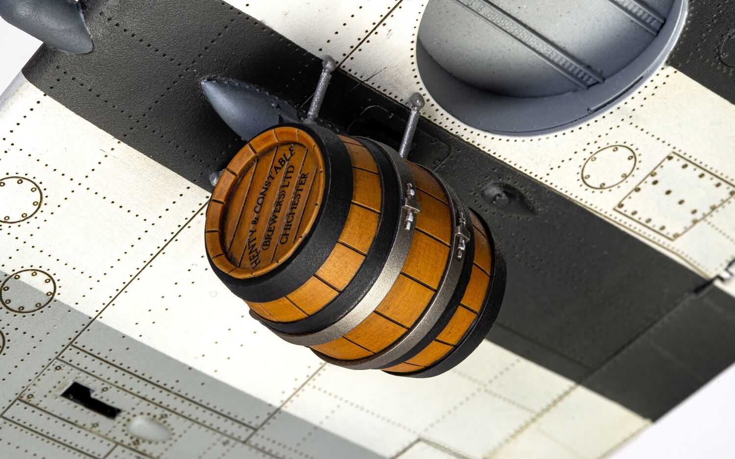 Supermarine Spitfire Mk.IXc - Flying Dray (1:24)