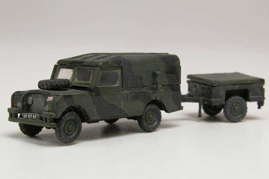 LWB Land Rover (Hard Top) and Trailer (1:76)