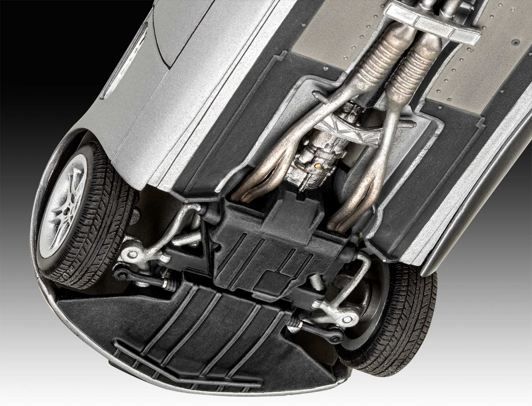 Set James Bond "The World Is Not Enough" BMW Z8 (Revell 1:24)