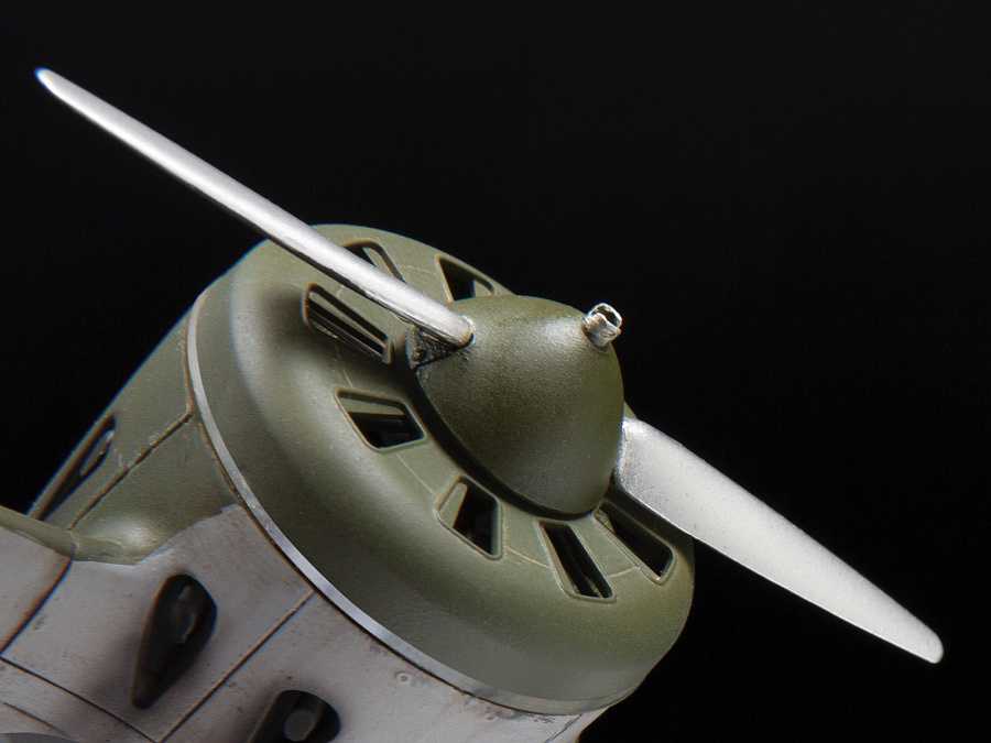 Polikarpov I-16 Type V Soviet Fighter (1:48)