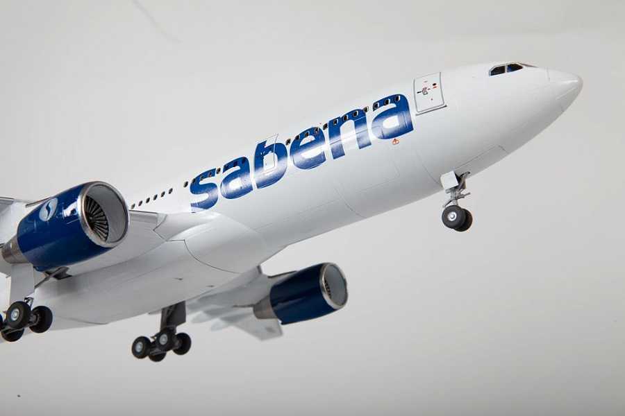 Airbus A330-200 (Zvezda 1:144)