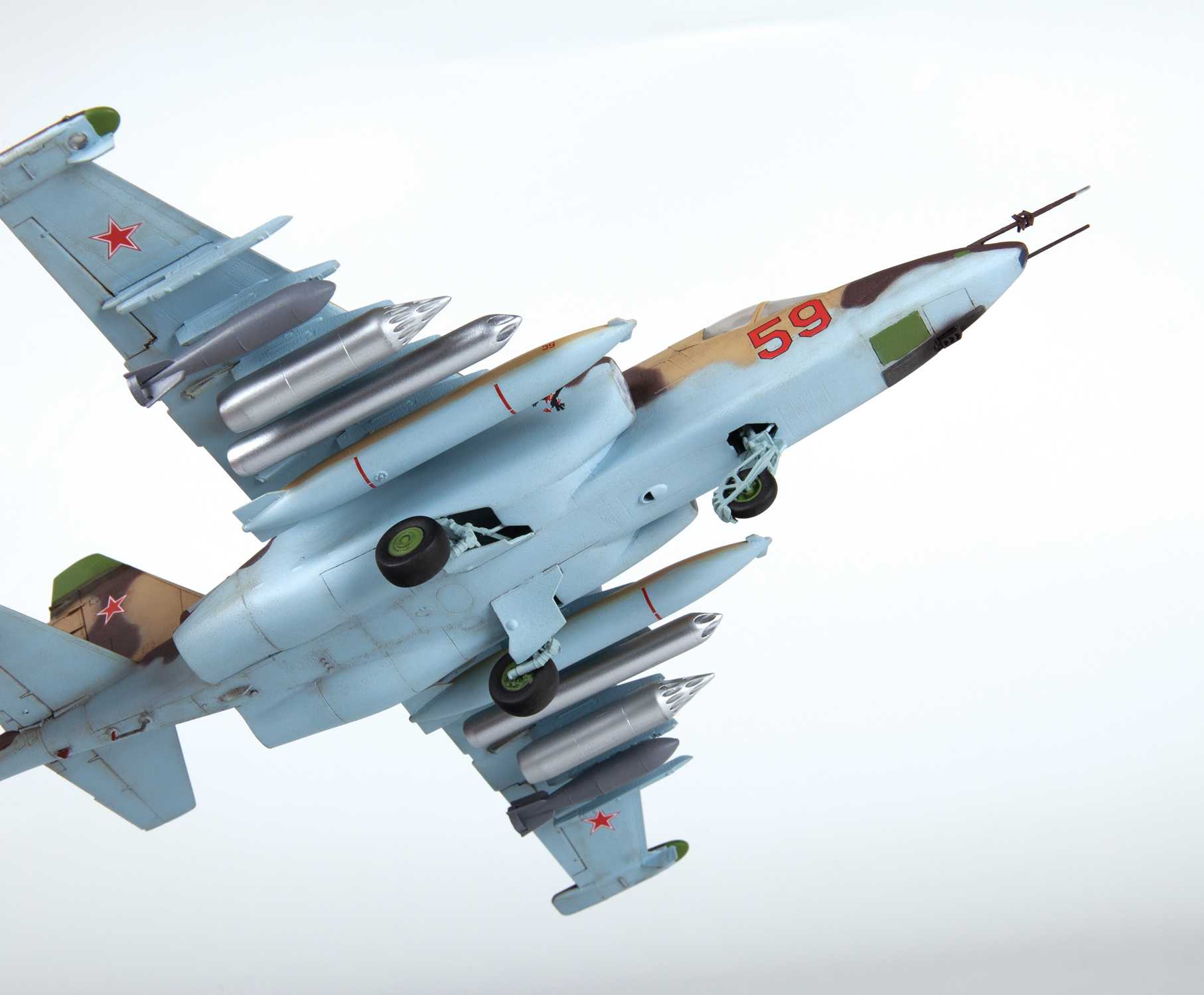 Soviet Attack Aircraft Su-25 "Frogfoot" (1:72)