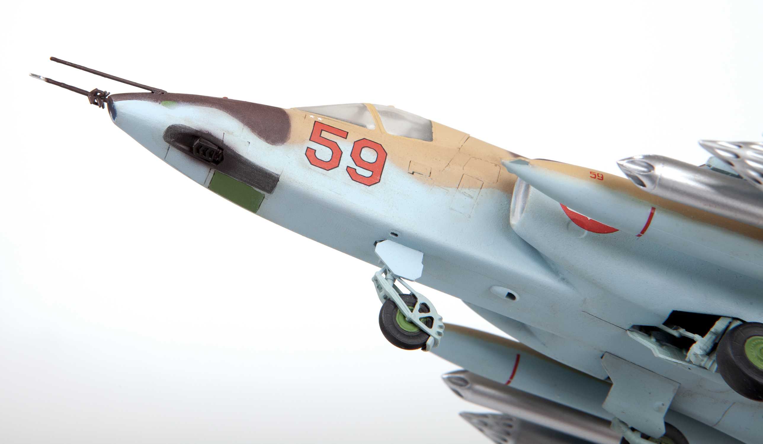 Soviet Attack Aircraft Su-25 "Frogfoot" (1:72)