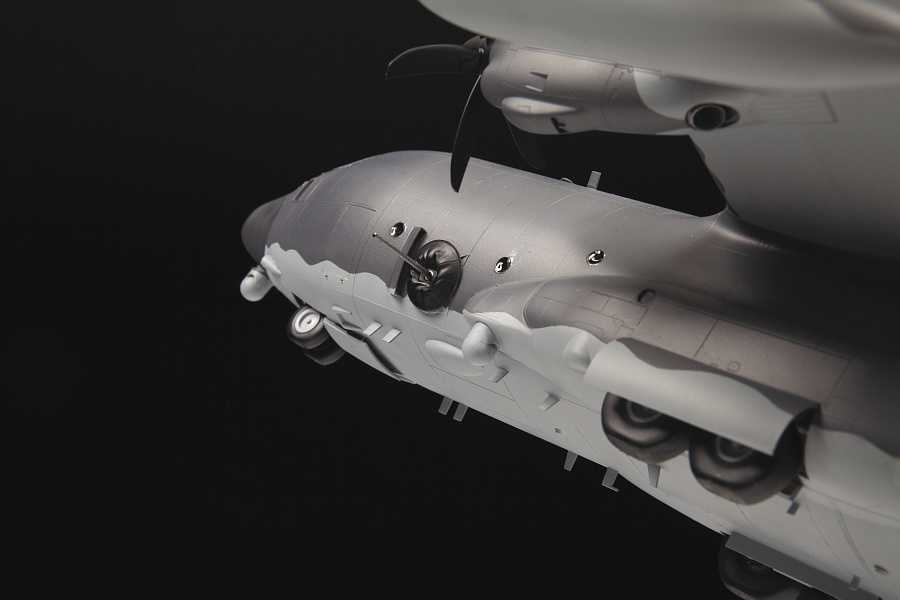 AC-130J Gunship Ghostrider (Zvezda 1:72)