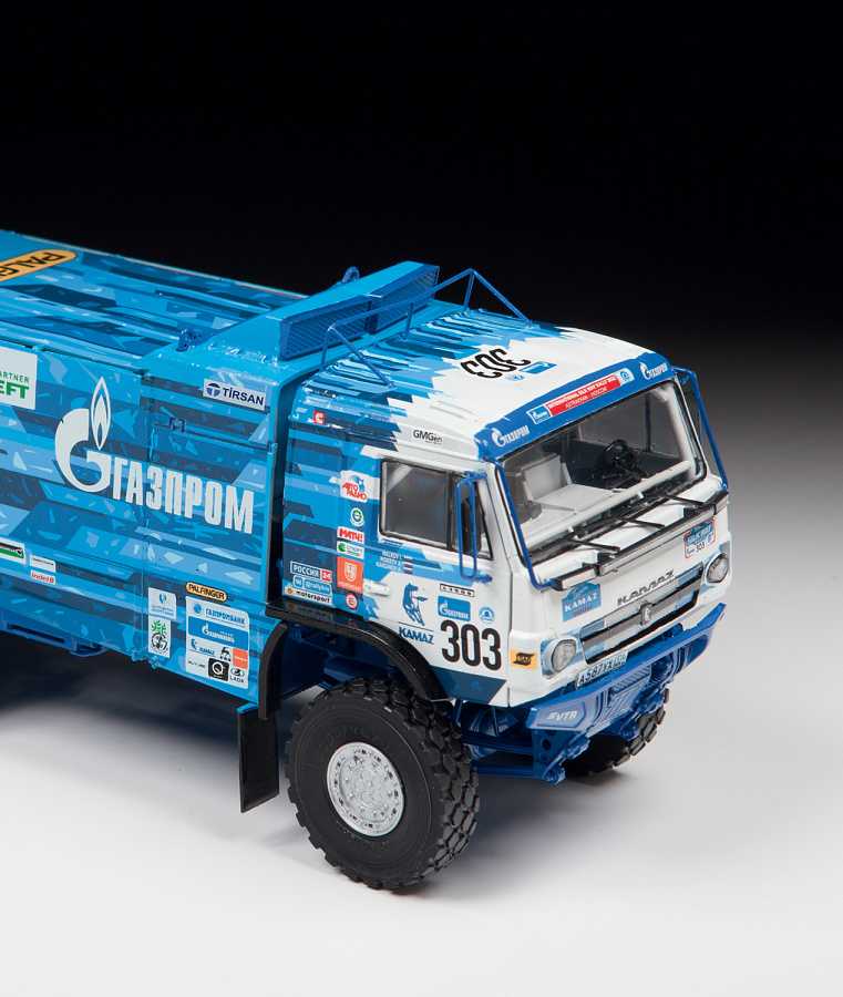  KAMAZ Rallye truck (Zvezda 1:43)