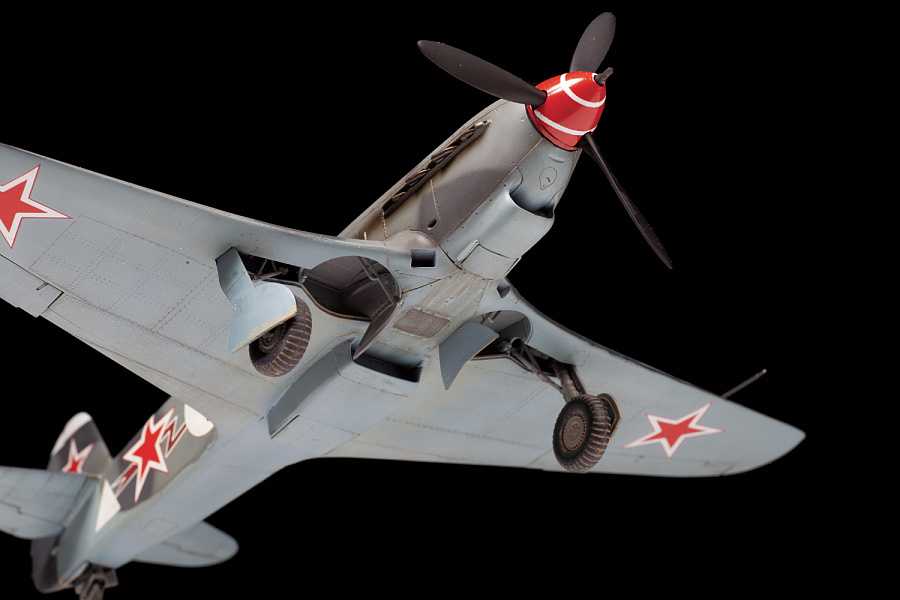 Yak-9-T with cannon (Zvezda 1:48)