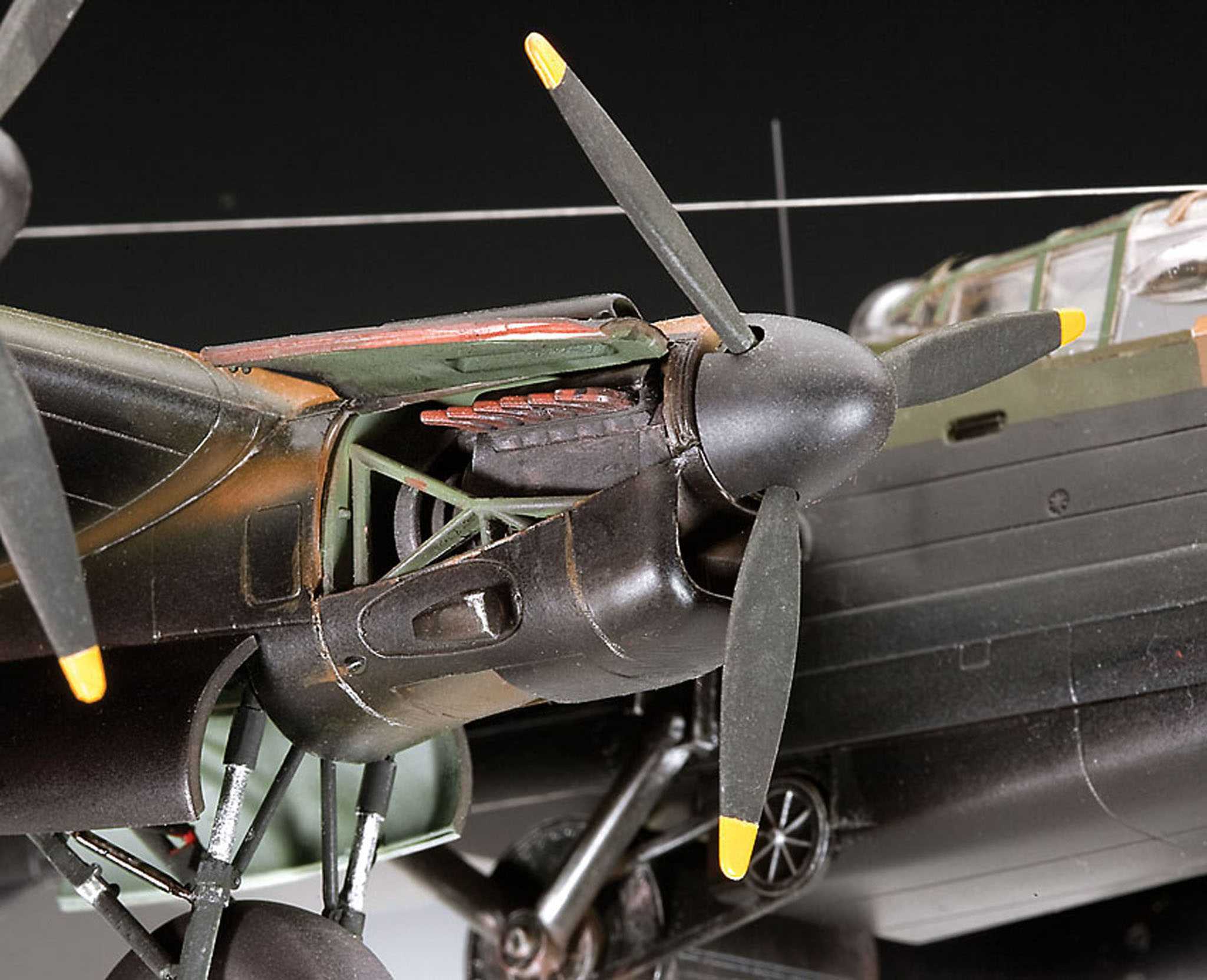 ModelSet - Avro Lancaster B.III "Dambusters" (1:72)