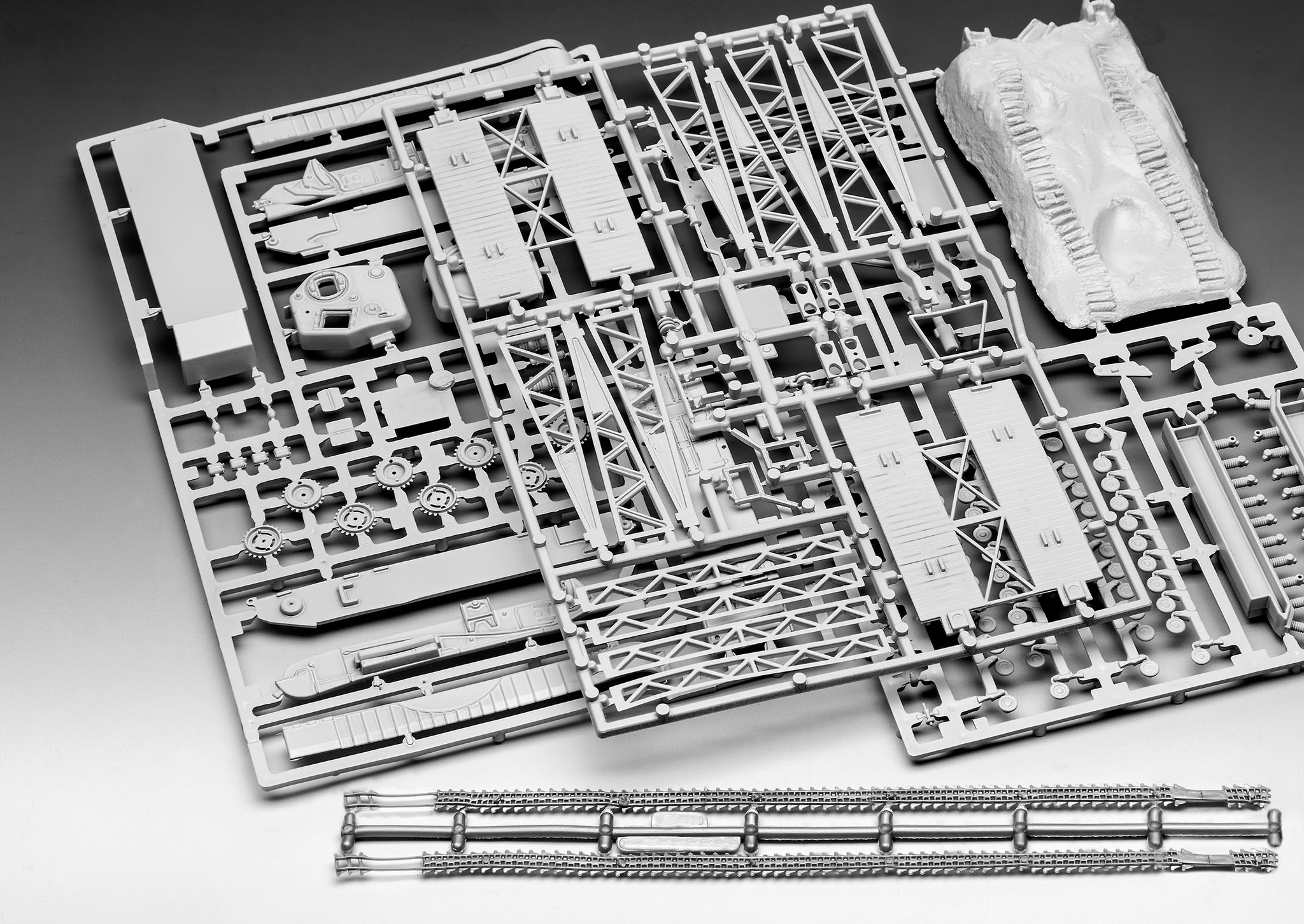 ModelSet - Churchill A.V.R.E. (1:76)