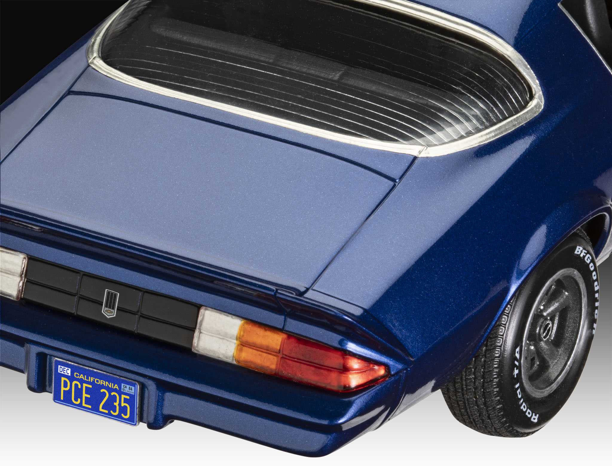 STRANGER THINGS - Chevy Camaro Z/28 (Revell 1:24)