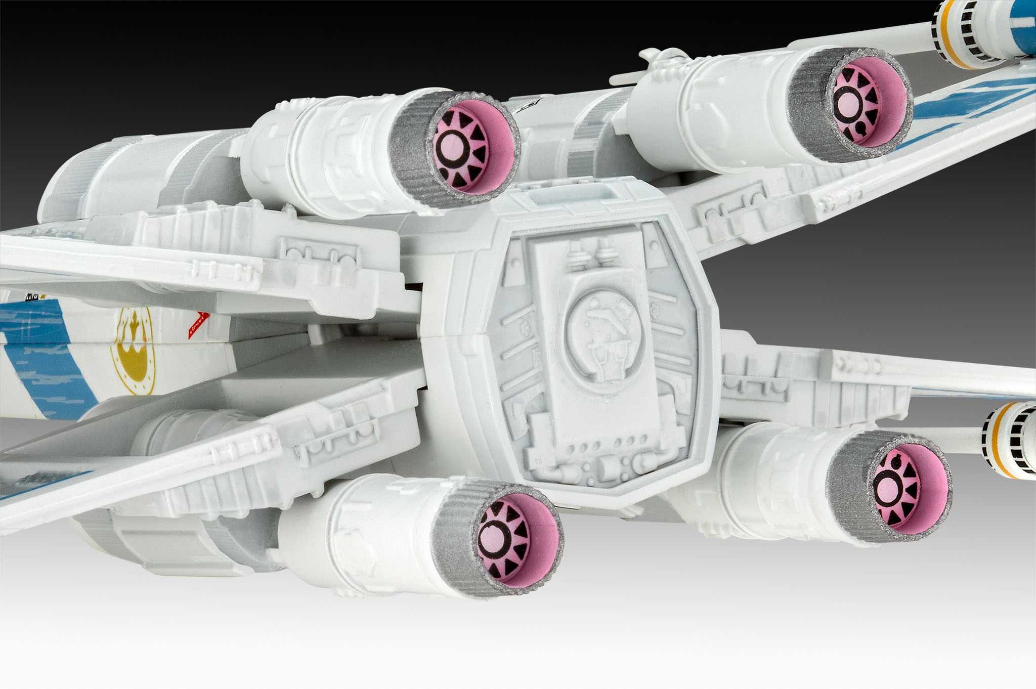 The Mandalorian: X-Wing Fighter (1:57)