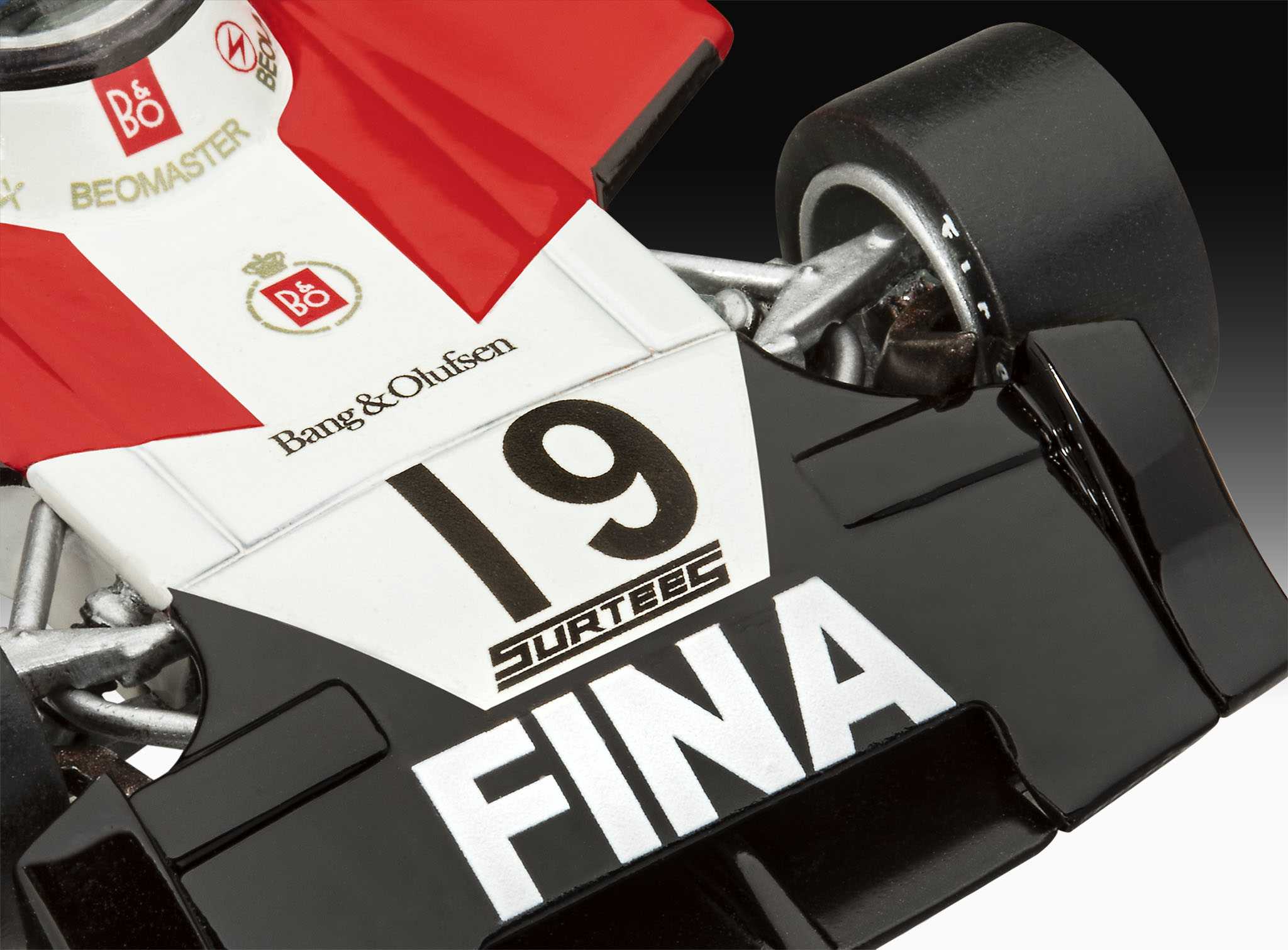 Formule 1 Surtees TS16/03 (Revell 1:32)