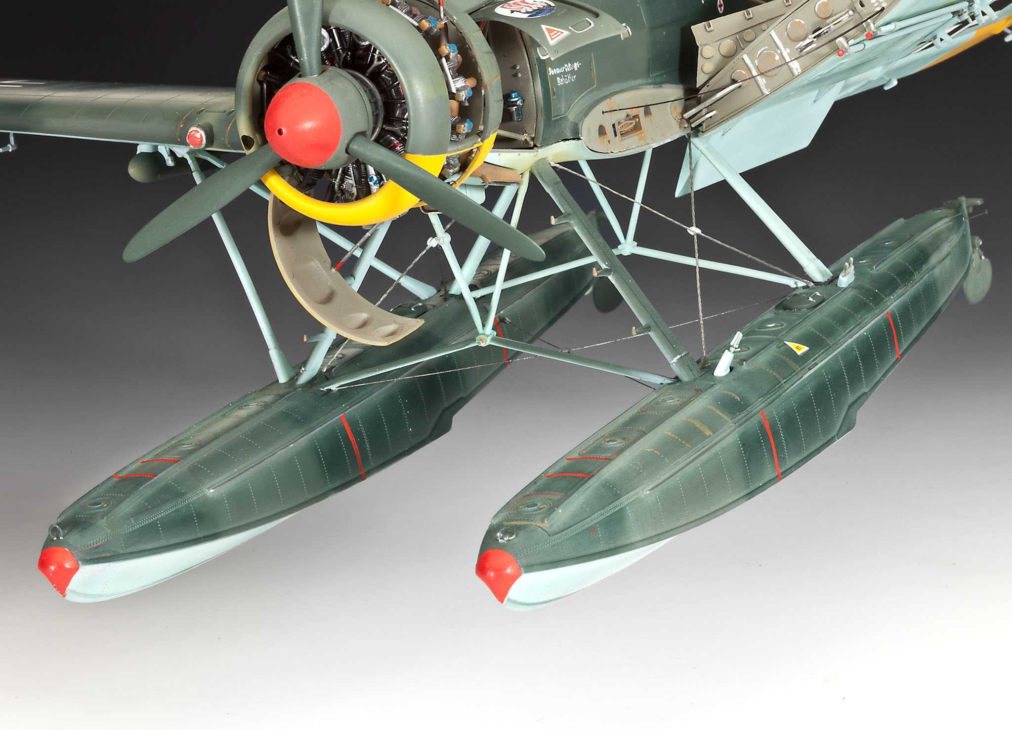 Arado Ar196A-3 Seaplane (1:32)