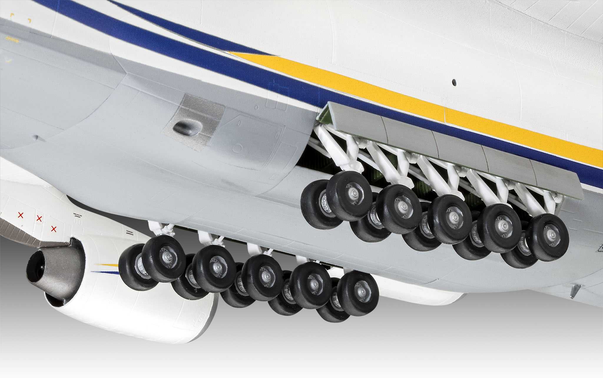 Antonov An-124 Ruslan (Revell 1:144)