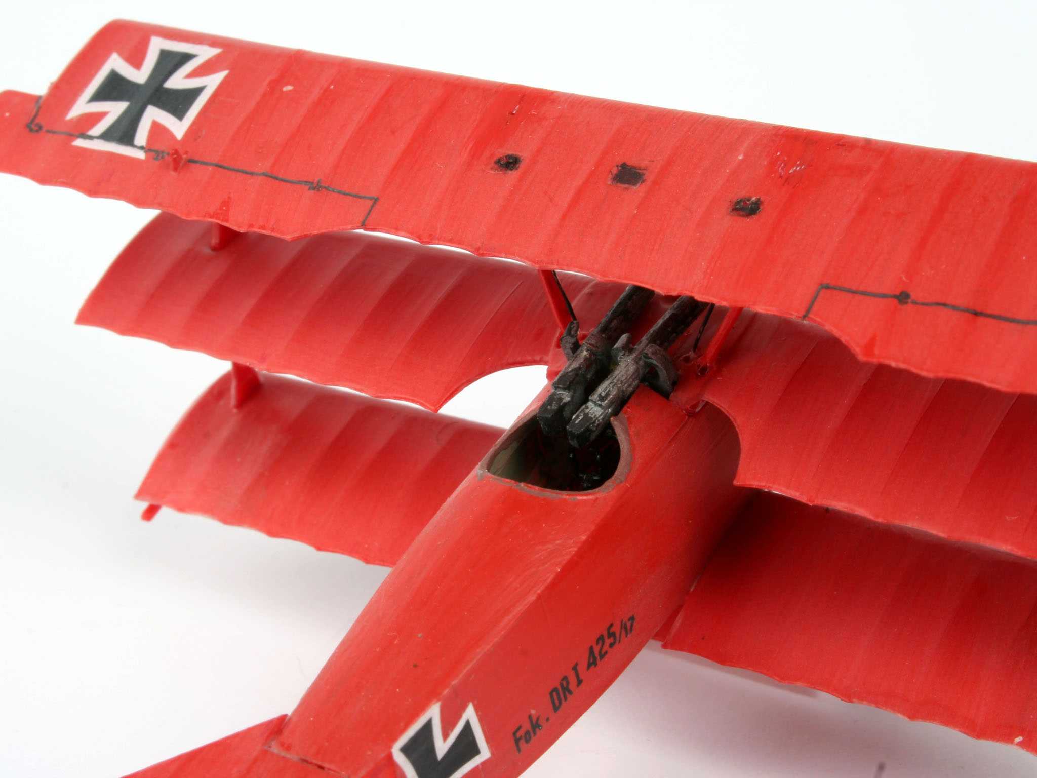Starter Kit - Fokker DR.1 Triplane (1:72)