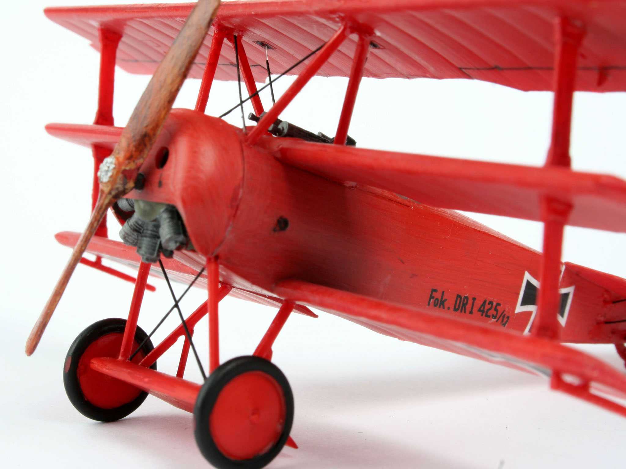 Starter Kit - Fokker DR.1 Triplane (1:72)