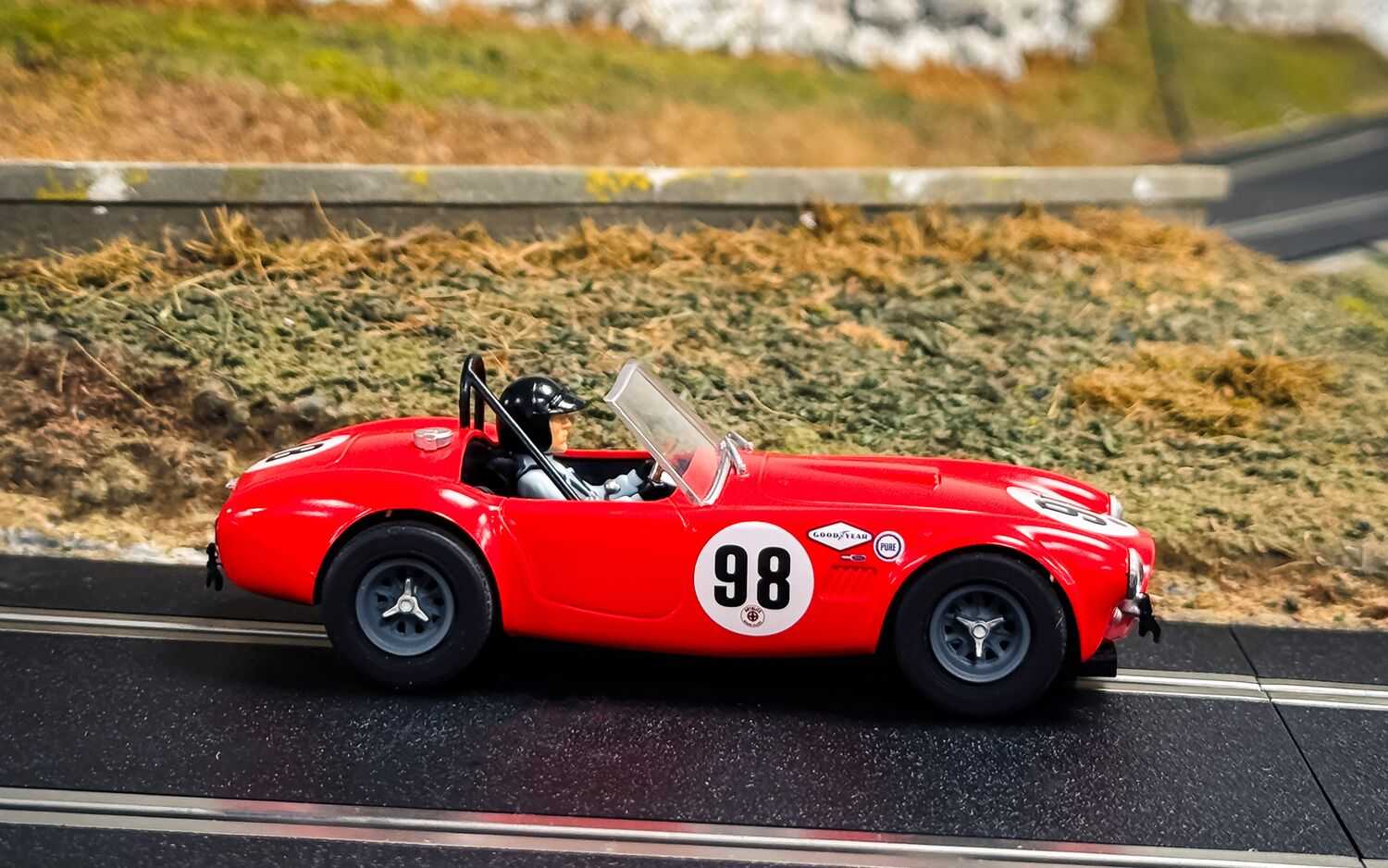 Autíčka GT SCALEXTRIC C4619A - Ken Miles Triple Pack (1:32)