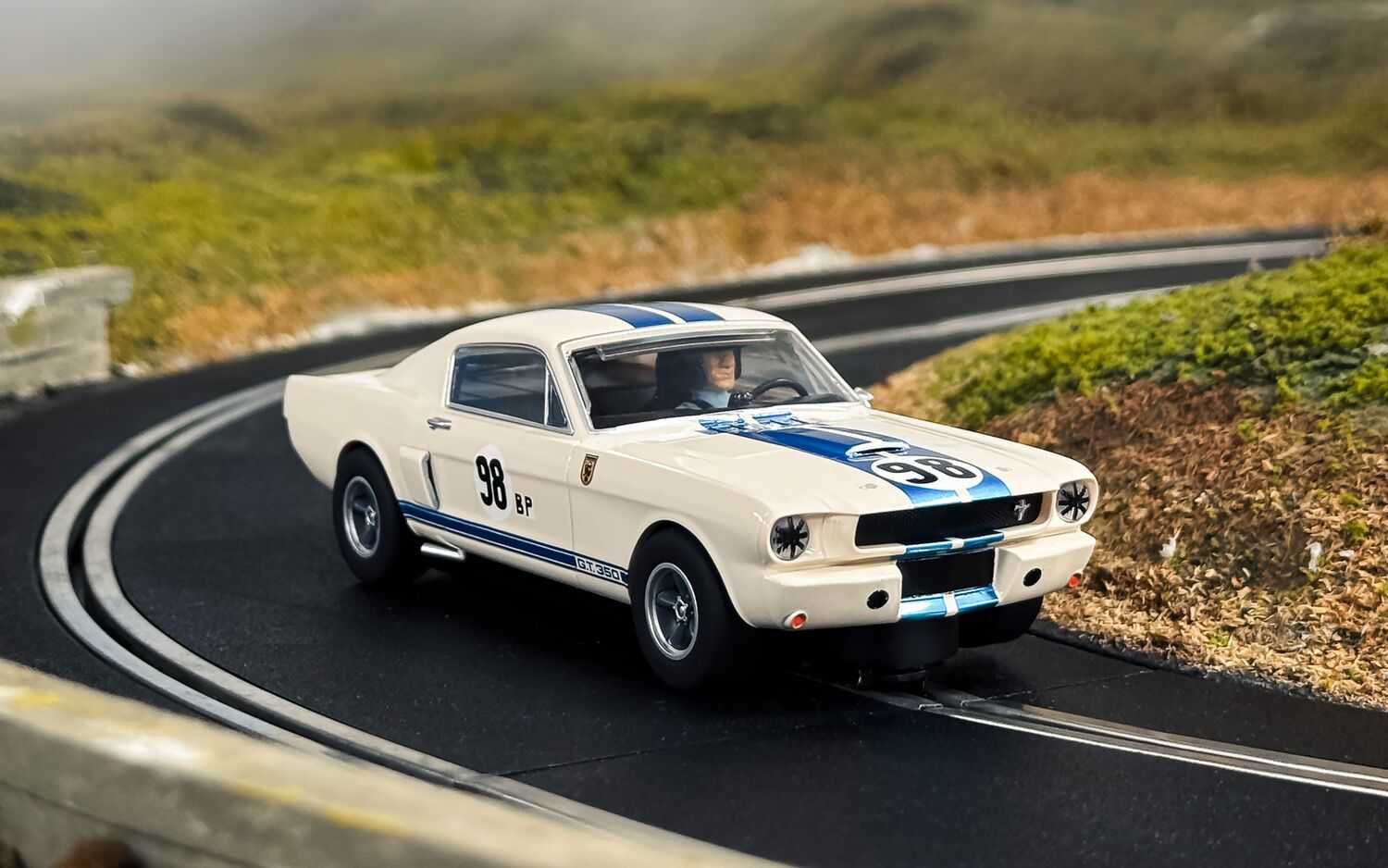 Autíčka GT SCALEXTRIC C4619A - Ken Miles Triple Pack (1:32)