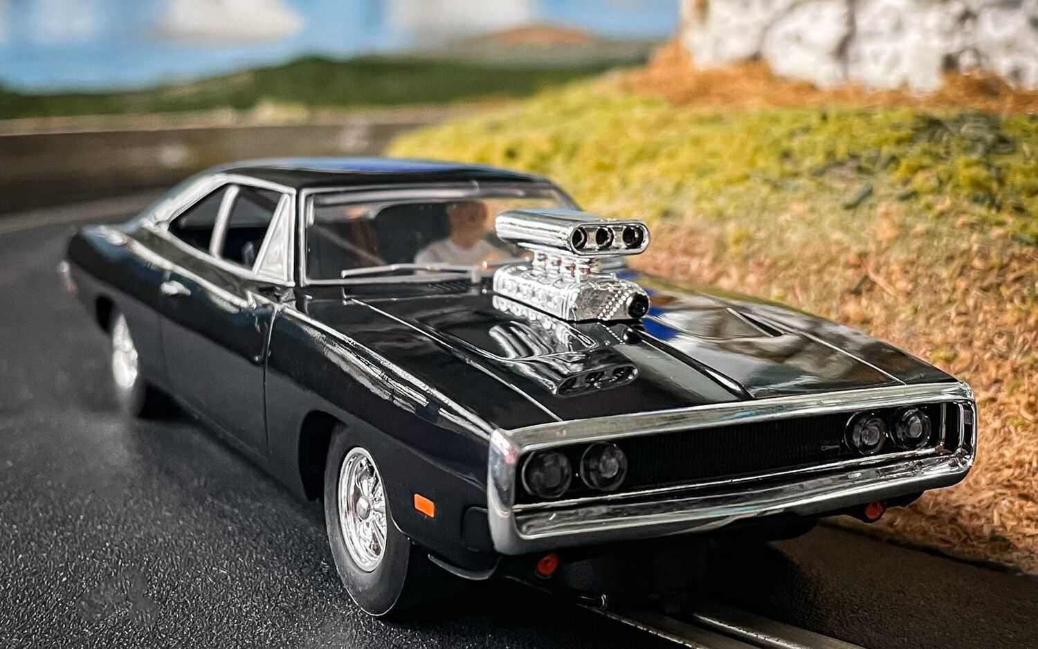Autíčko Film & TV SCALEXTRIC C4573 - The Fast And The Furious - Dodge Charger - Dom Toretto (1:32)
