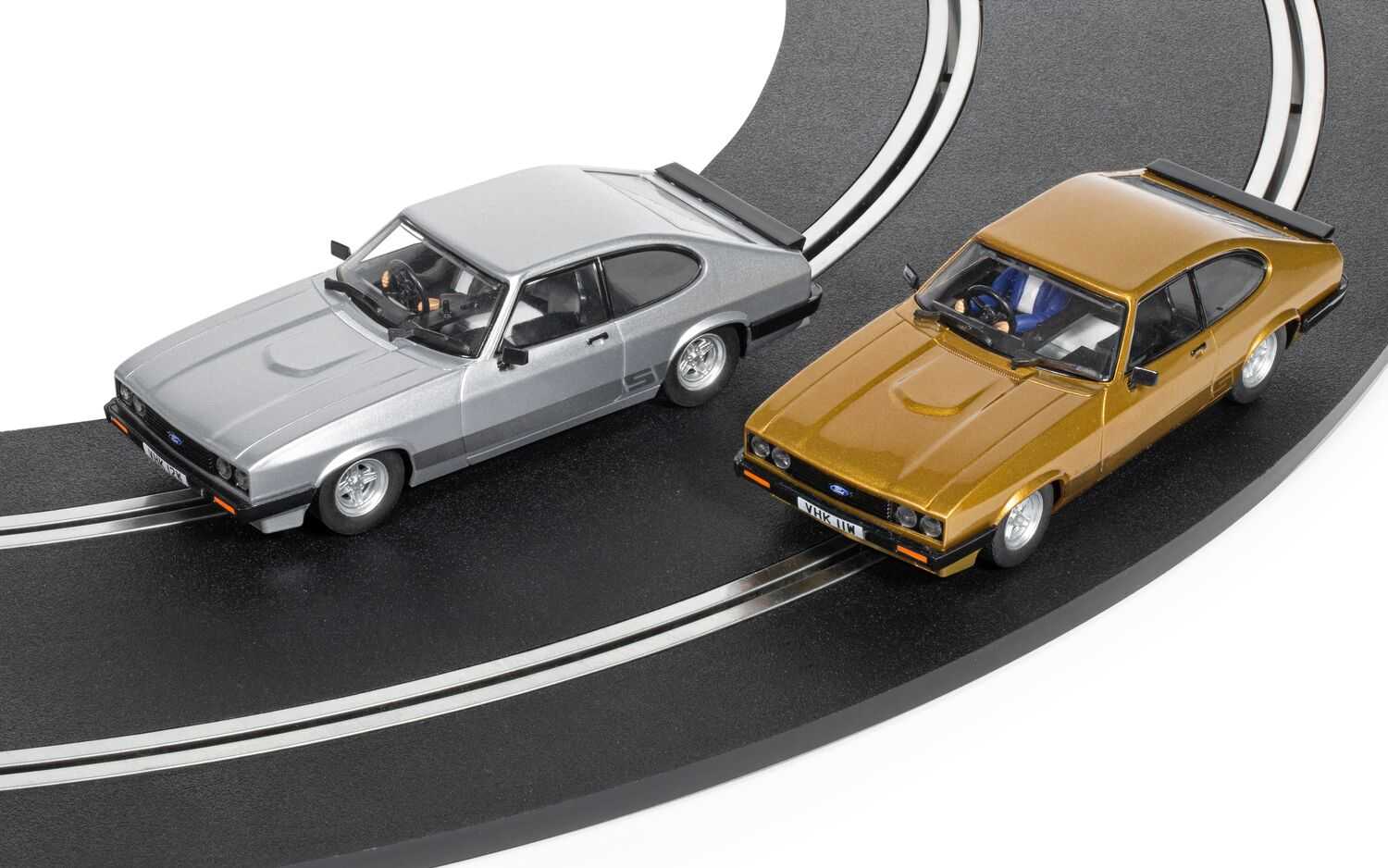 Autíčko Film & TV SCALEXTRIC C4642 - The Professionals Capri Twin Pack (1:32)