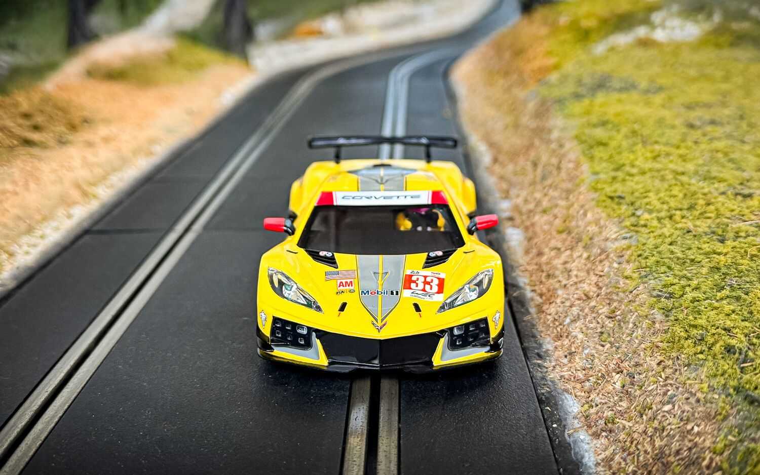 Autíčko GT SCALEXTRIC C4558 - Chevrolet Corvette C8.R - 24 Hours of LeMans 2023 - GTE AM Winner (1:32)