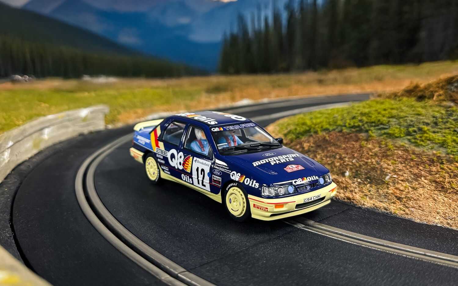 Autíčko Rally SCALEXTRIC C4607 - Ford Sierra Sapphire Cosworth - 1991 Monte Carlo Rally - Francois Delecour (1:32)