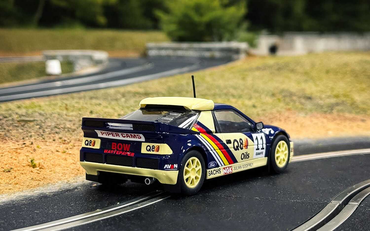 Autíčko Rally SCALEXTRIC C4667 - Ford RS200 Pat Doran (1:32)