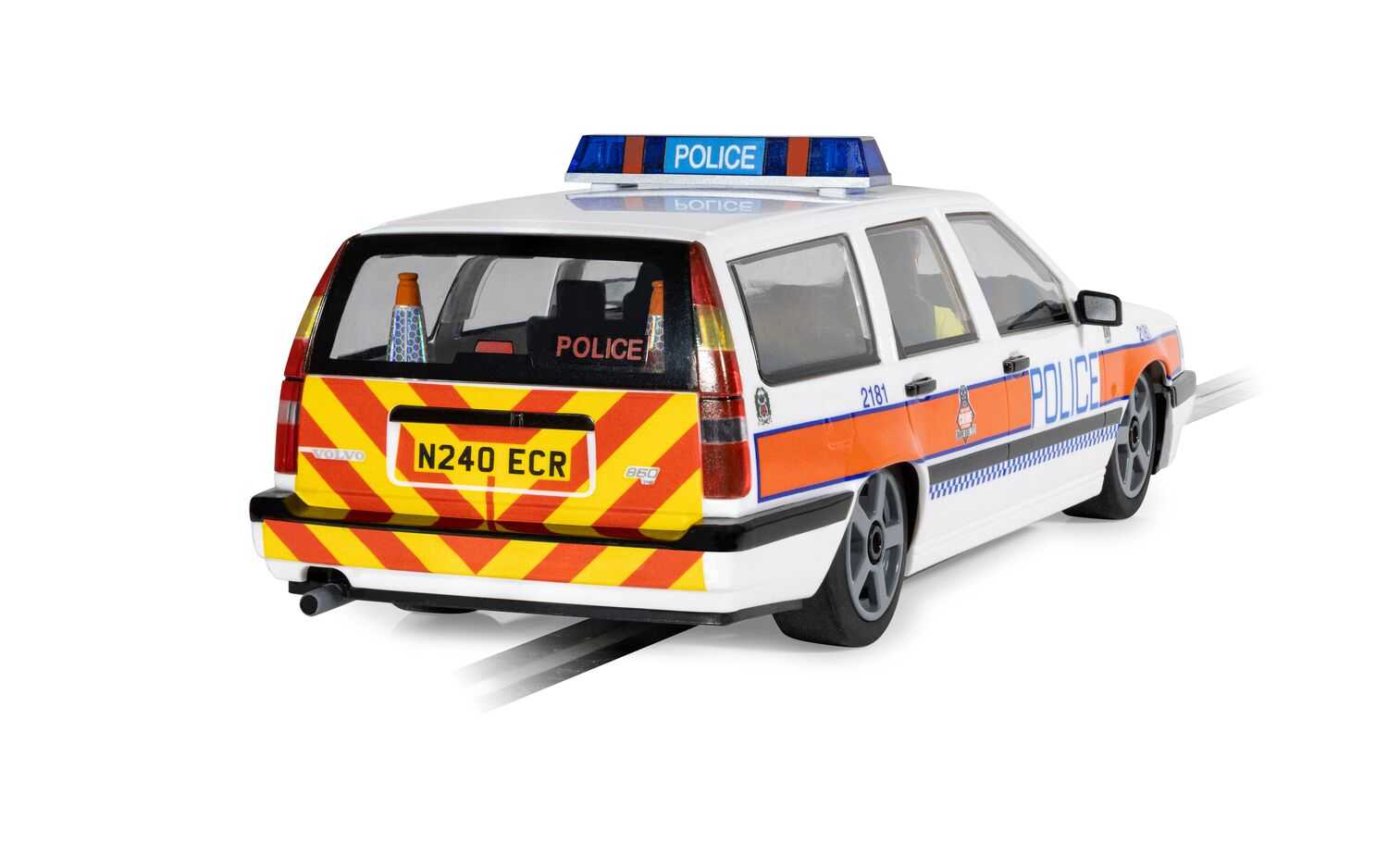 Autíčko Street SCALEXTRIC C4627 - Volvo 850 Estate - Police Edition (1:32)