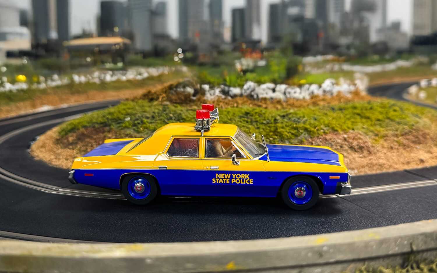 Autíčko Street SCALEXTRIC C4636 - Dodge Monaco NY State Police (1:32)