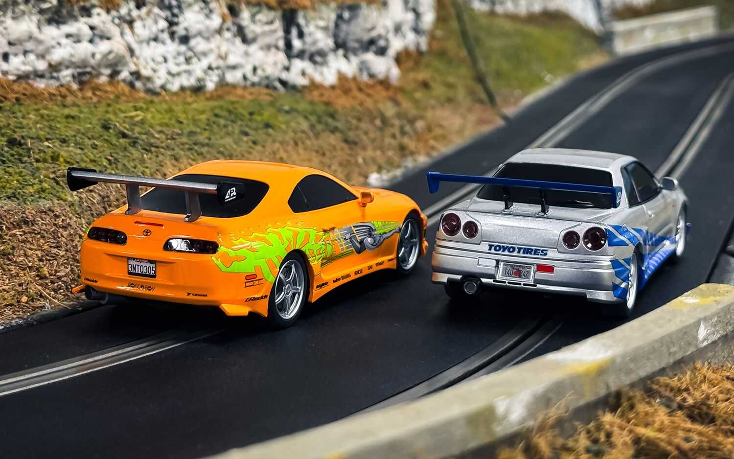 Autodráha SCALEXTRIC C1465P - Fast and Furious - 25 Years - Supra vs R34 (1:32)
