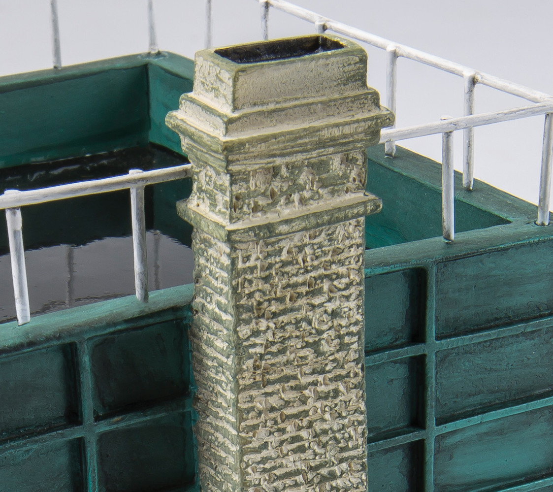 Budova pro modelovou železnici HORNBY R9839 - Granite Station Water Tower