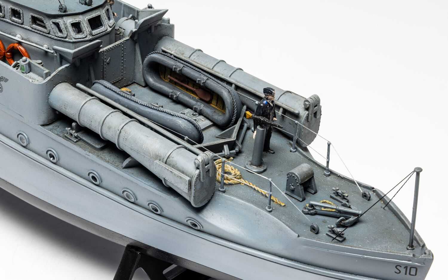 Classic Kit VINTAGE loď A10280V - German E-Boat (1:72)