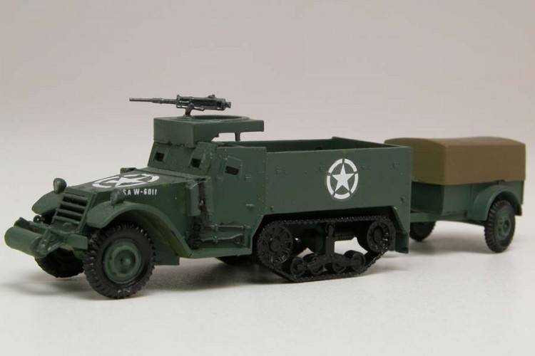 Classic Kit VINTAGE military A02318V - M3 Half Track & 1 Ton Trailer (1:76)