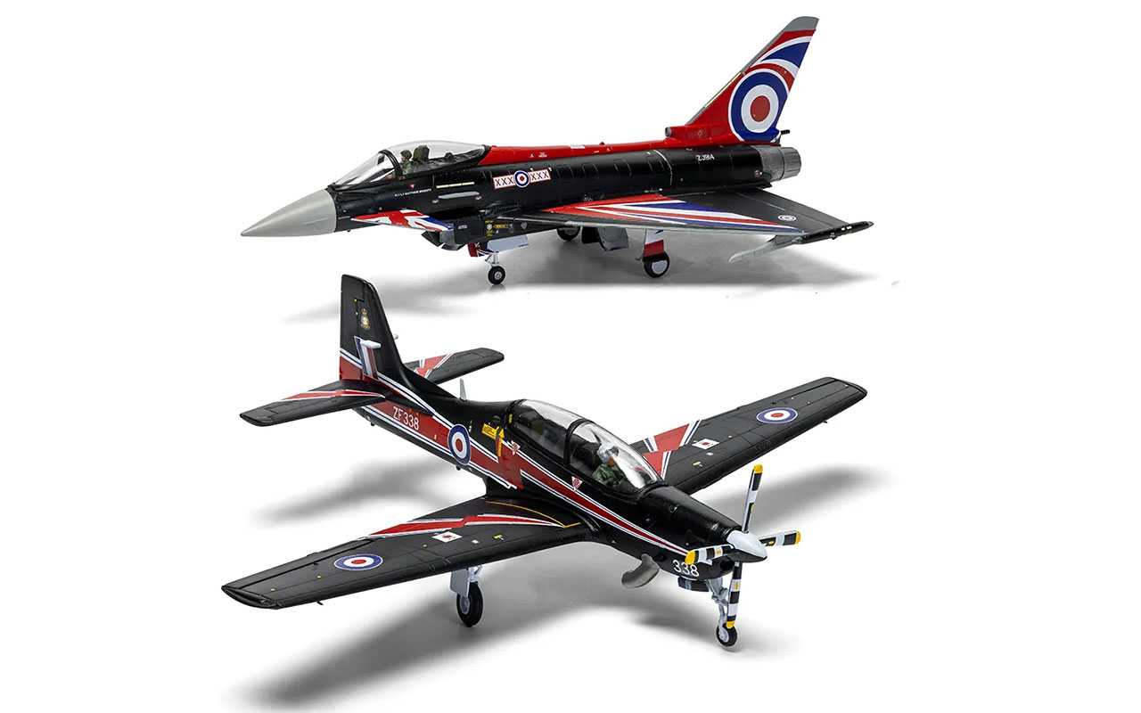 Classic Kit letadla A40003 - Eurofighter Typhoon FGR.4 (Blackjack) + Shorts Tucano T.1 (Twin Pack) (1:72)