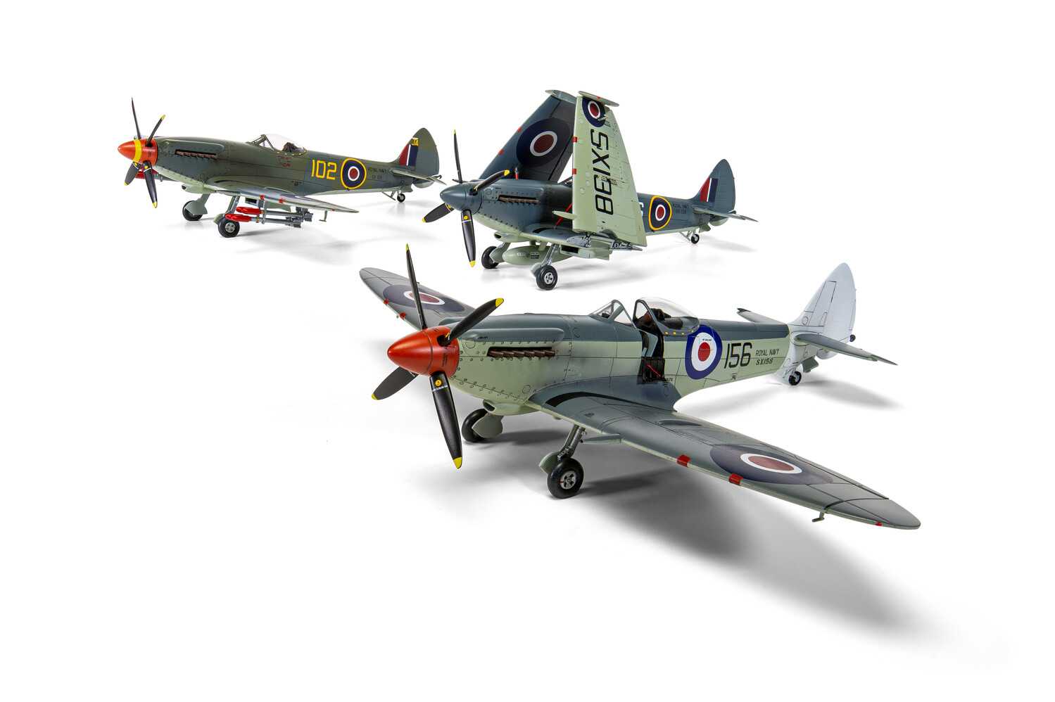 Classic Kit letadlo A06102A - Supermarine Seafire F.XVII (1:48)