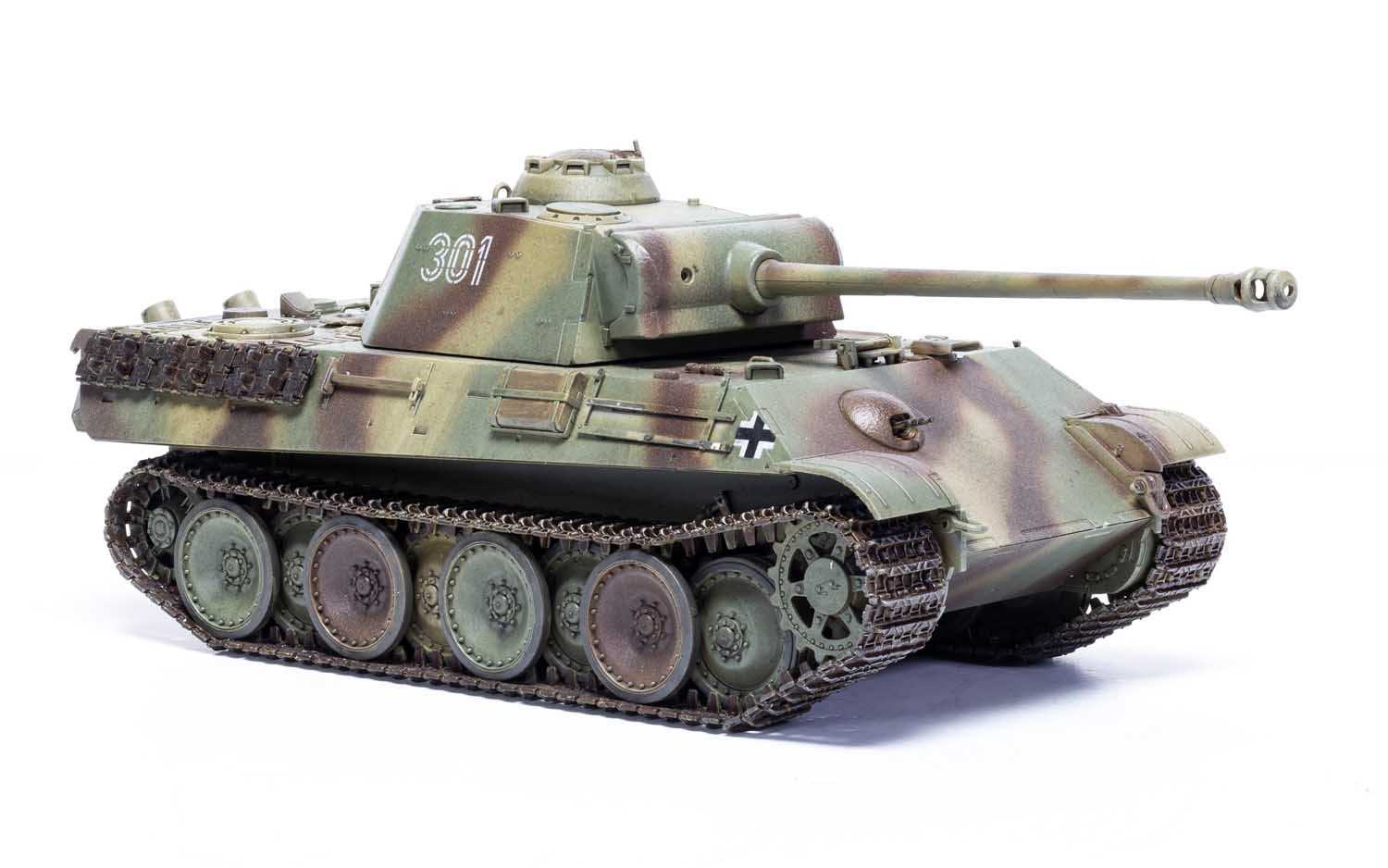 Classic Kit tank A1352 - Panther Ausf G. (1:35)