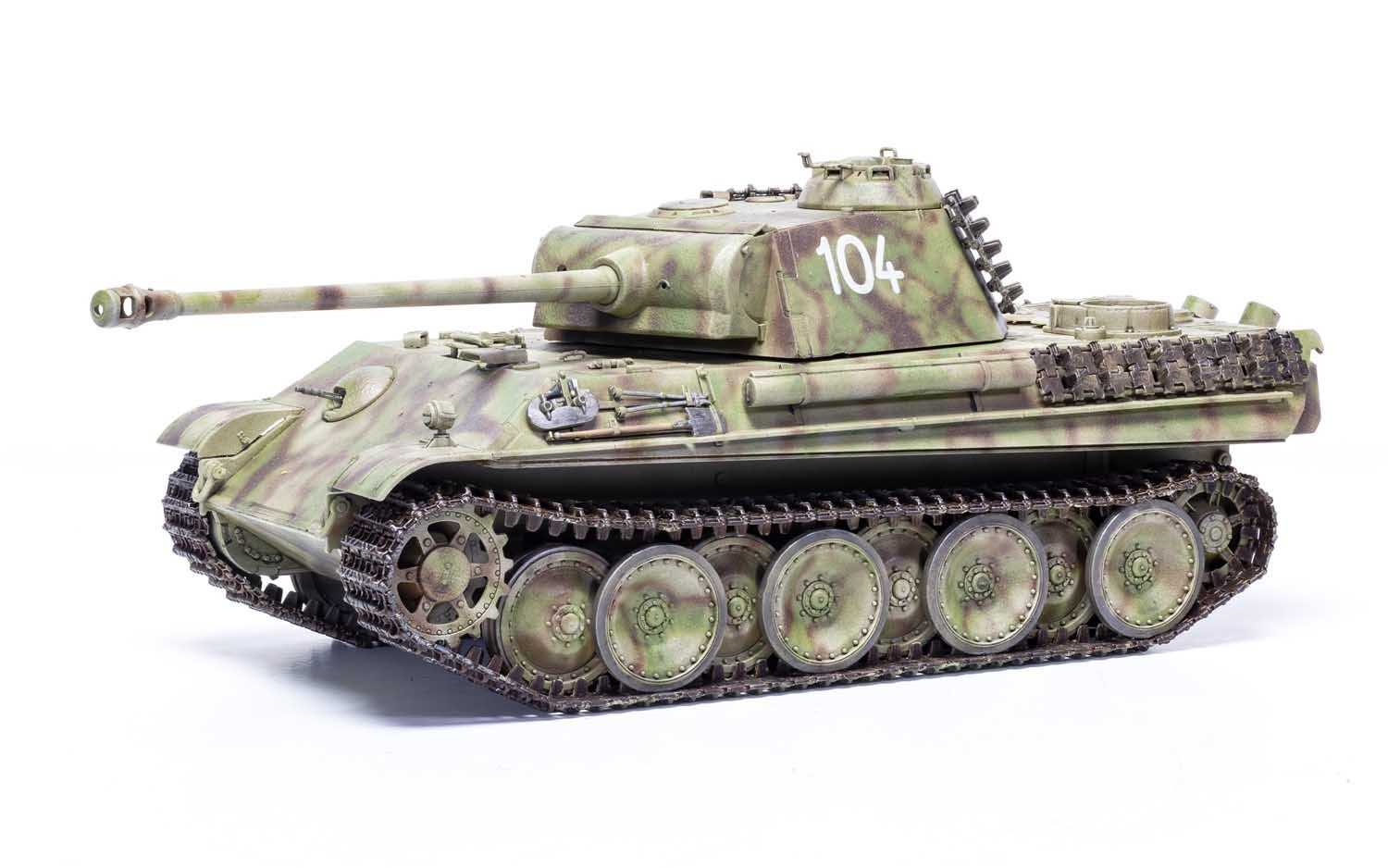 Classic Kit tank A1352 - Panther Ausf G. (1:35)