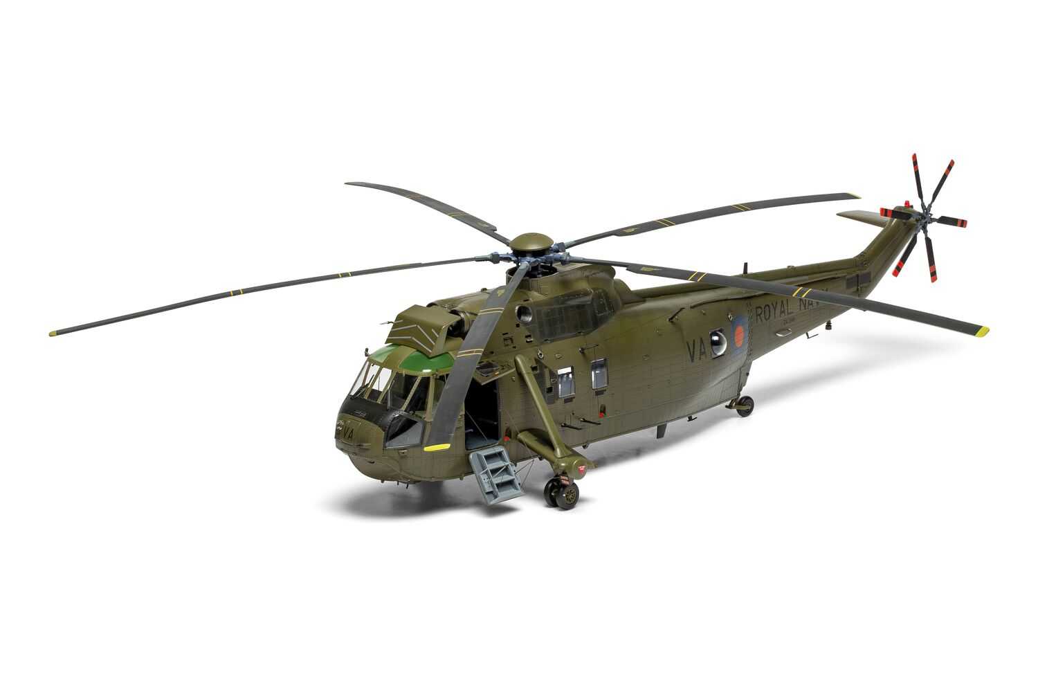 Classic Kit vrtulník A11008 - Westland Sea King HC.4 (1:48)