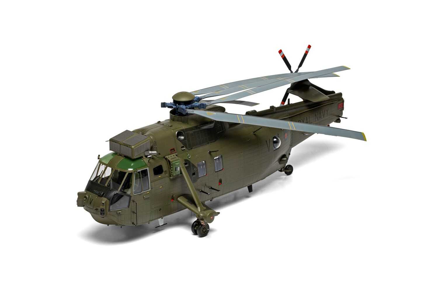 Classic Kit vrtulník A11008 - Westland Sea King HC.4 (1:48)