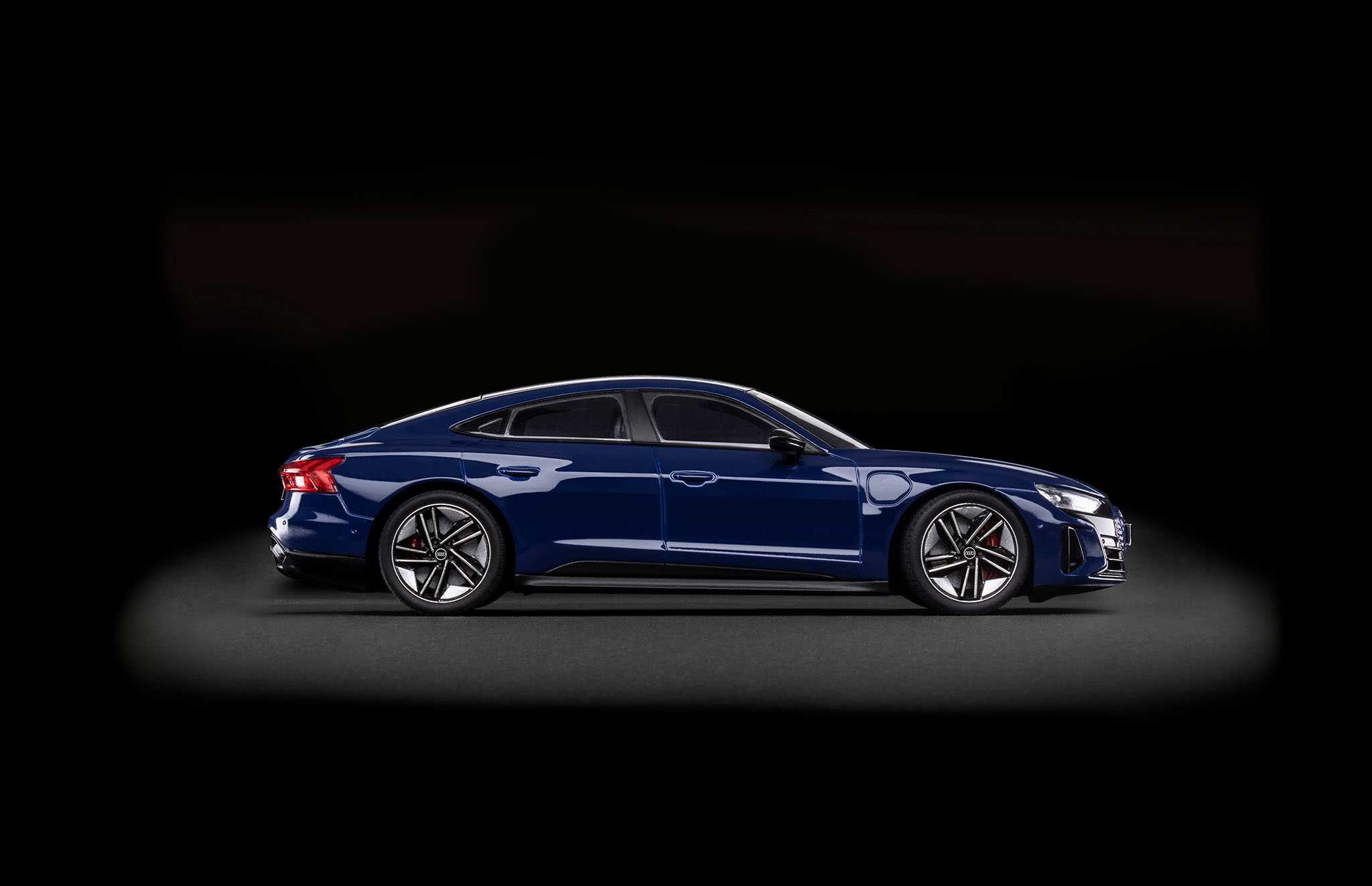 EasyClick auto 07698 - Audi e-tron GT (1:24)