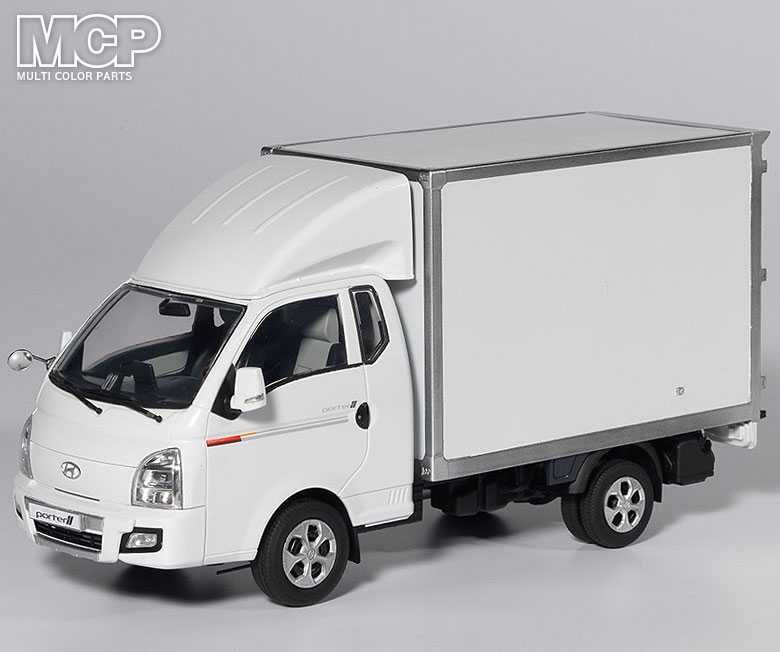Model Kit auto 15145 - Hyundai Porter II MCP (1:24)