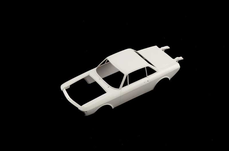 Model Kit auto 3619 - Lancia Fulvia coupé 1.6 HF "Fanalone" (1:24)
