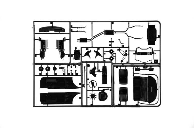 Model Kit auto 3633 - Mercedes 500 SLC (1:24)
